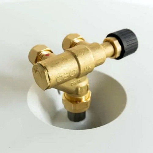 Электрический накопительный водонагреватель Oso Saga 2.0 S2 200/3.0 кВт/1x230В Электрический накопительный водонагреватель Oso Saga 2.0 S2 200/3.0 кВт/1x230В